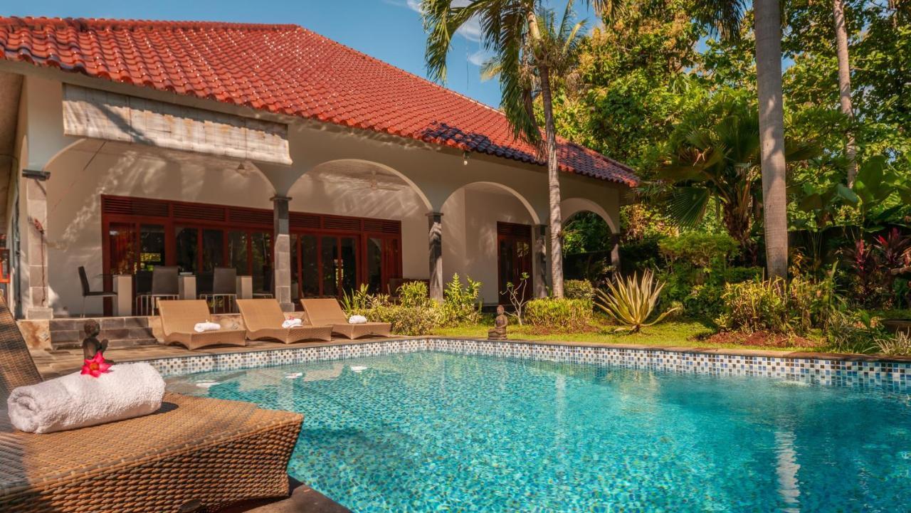 Villa Kelapa Lovina  Exterior photo