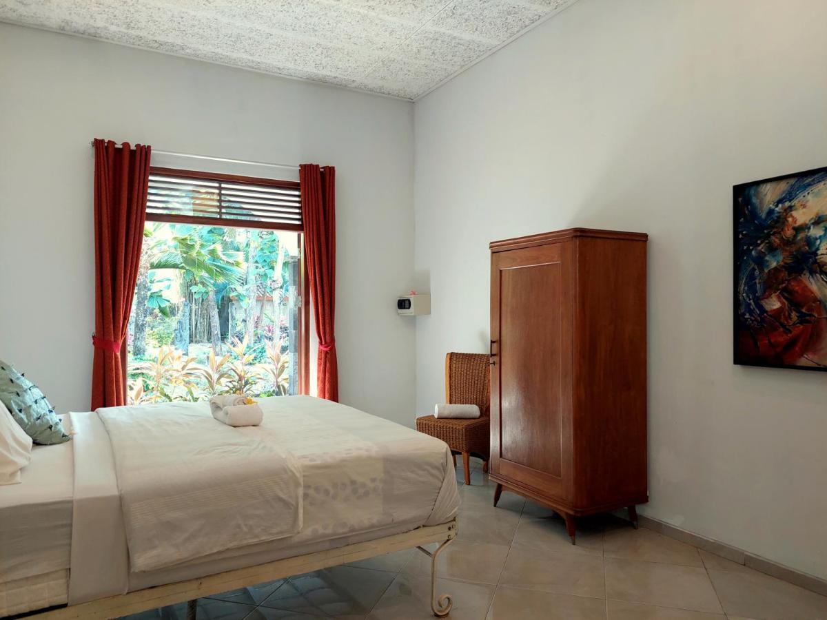 Villa Kelapa Lovina  Exterior photo